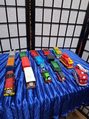 Thomas & Friends Bright Red, Green, Blue, Yellow Train & Vehicle Collection
